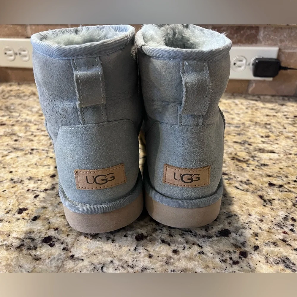UGG Classic II Mini ankle boot in reversed sheepskin grey and beige size 11